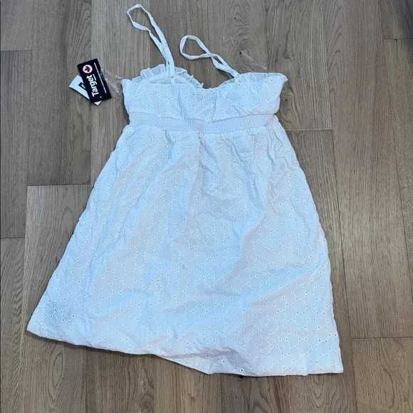 Target• white dress - Picture 5 of 5